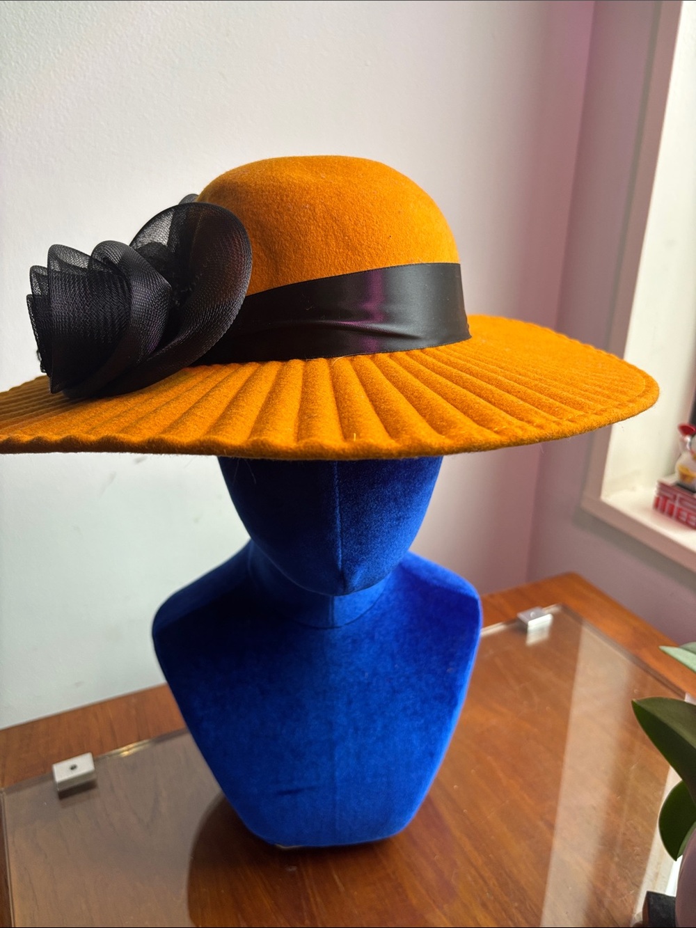 VTG Tracy & David New York Orange Wool Felt Wide Brim Hat Mesh Bow Made In USA